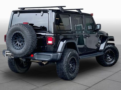 Used 2020 Jeep Wrangler Unlimited Sahara w/ Cold Weather Group AWD/4WD image 13