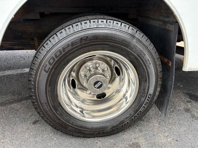 Used 2018 GMC Savana 3500 w/ Power Convenience Package RWD image 11