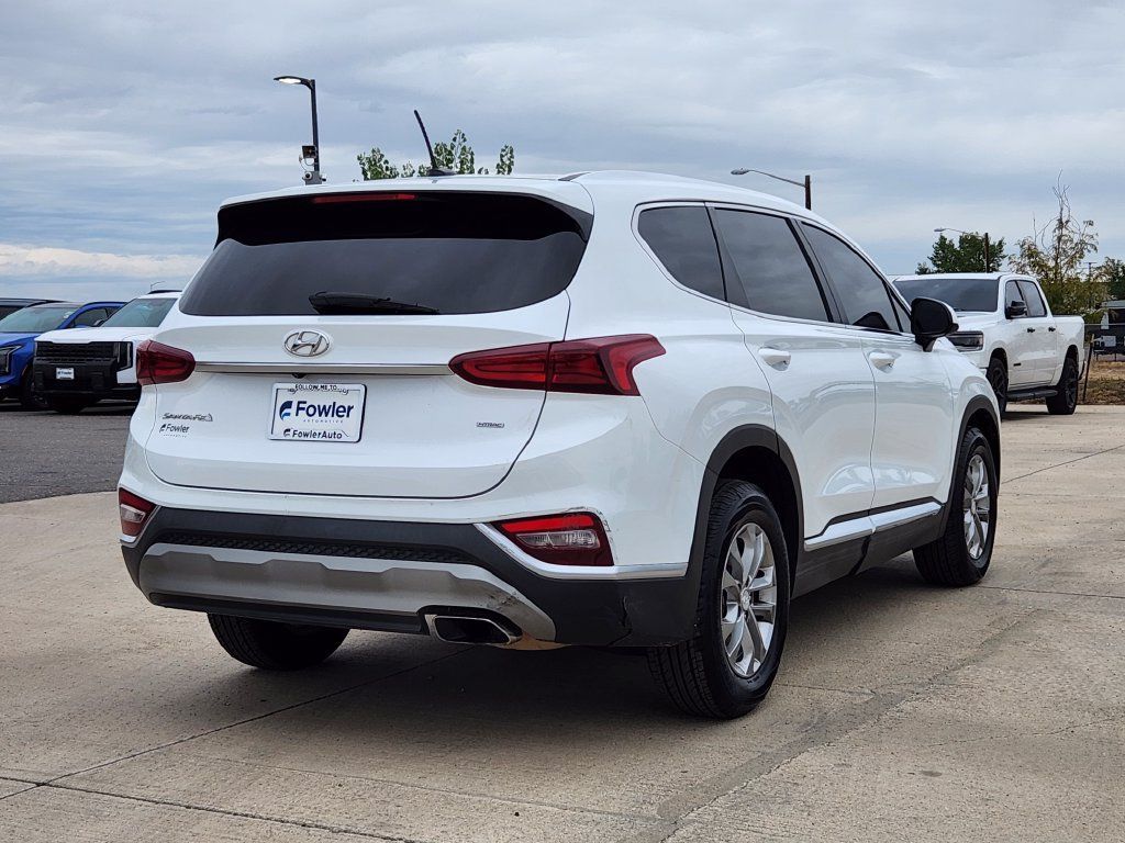 Used 2020 Hyundai Santa Fe SE AWD/4WD image 5