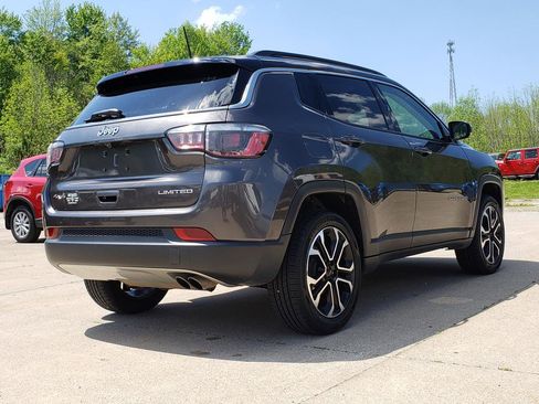 Certified 2022 Jeep Compass Limited AWD/4WD image 3