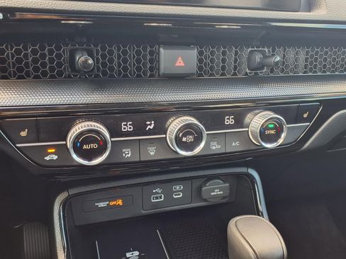 Used 2025 Honda CR-V EX-L image 13