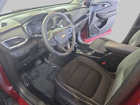 Used 2022 Chevrolet TrailBlazer LT w/ Convenience Package FWD image 18