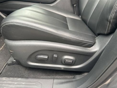 Used 2024 Nissan Murano SV image 11