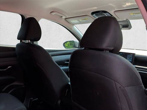 Used 2025 Hyundai Tucson SEL FWD image 24