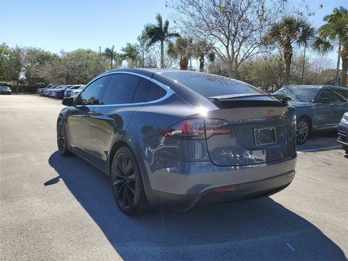 Used 2020 Tesla Model X Long Range image 3