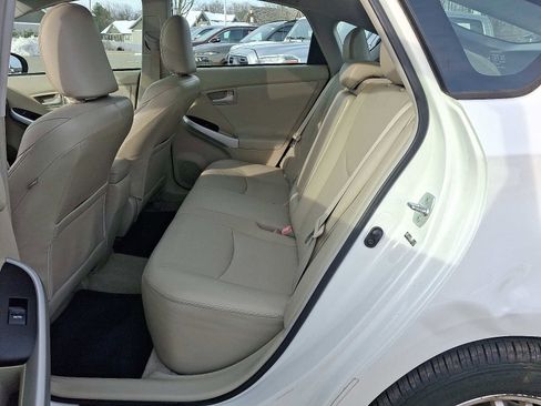 Used 2010 Toyota Prius Five image 12