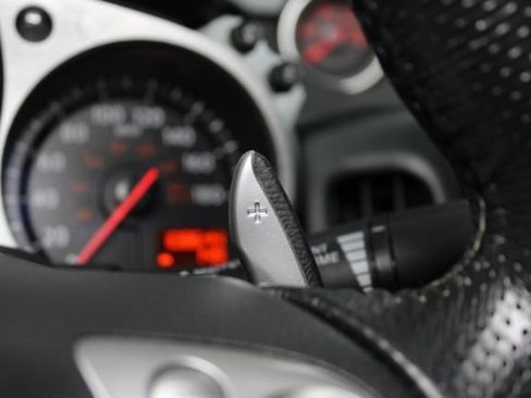 Used 2009 Nissan 370Z Coupe w/ Sport Pkg RWD image 18