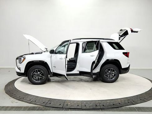 New 2026 GMC Terrain AT4 AWD/4WD image 12
