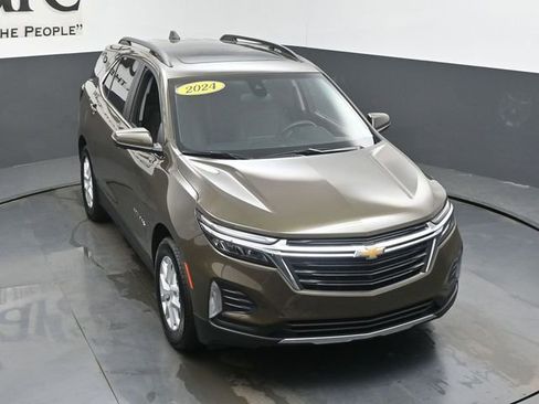 Used 2024 Chevrolet Equinox LT FWD image 46