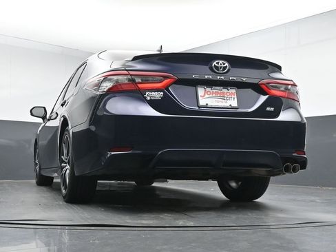 Used 2022 Toyota Camry SE FWD image 33