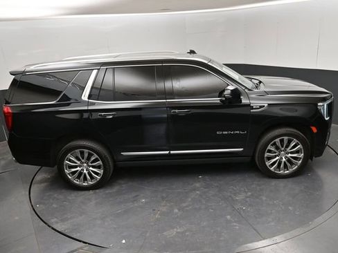Used 2021 GMC Yukon Denali w/ Denali Premium Package AWD/4WD image 24