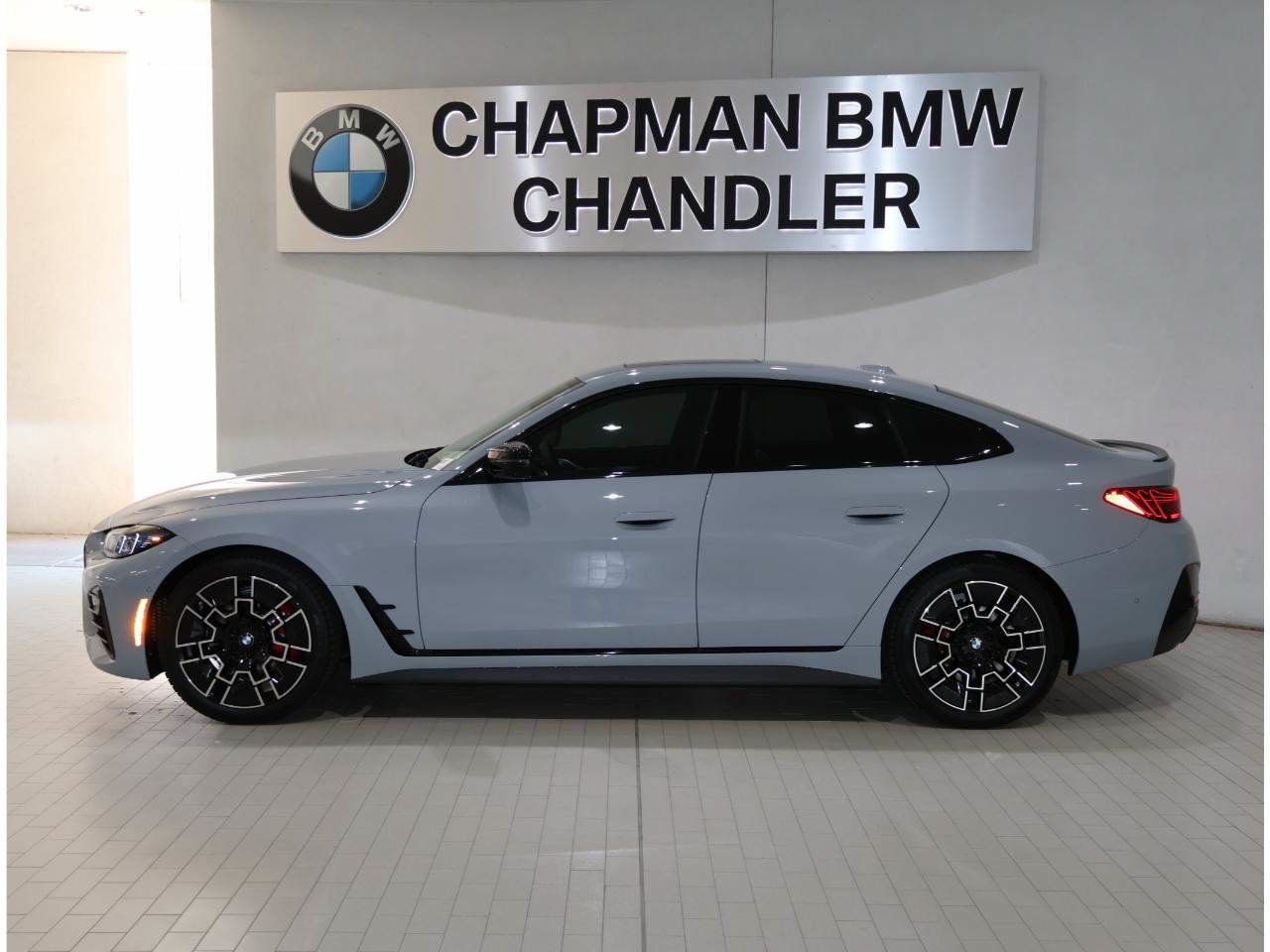 New 2026 BMW M440i w/ Premium Package RWD image 3