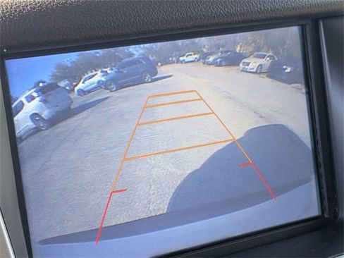 Used 2017 GMC Yukon XL SLT w/ Premium Edition image 13