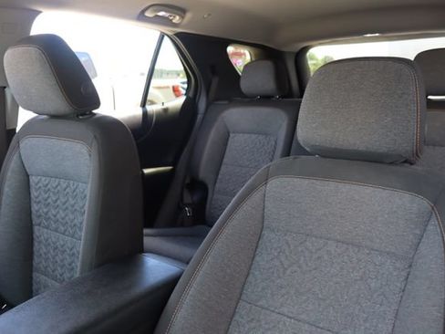 Used 2024 Chevrolet Equinox LT AWD/4WD image 16