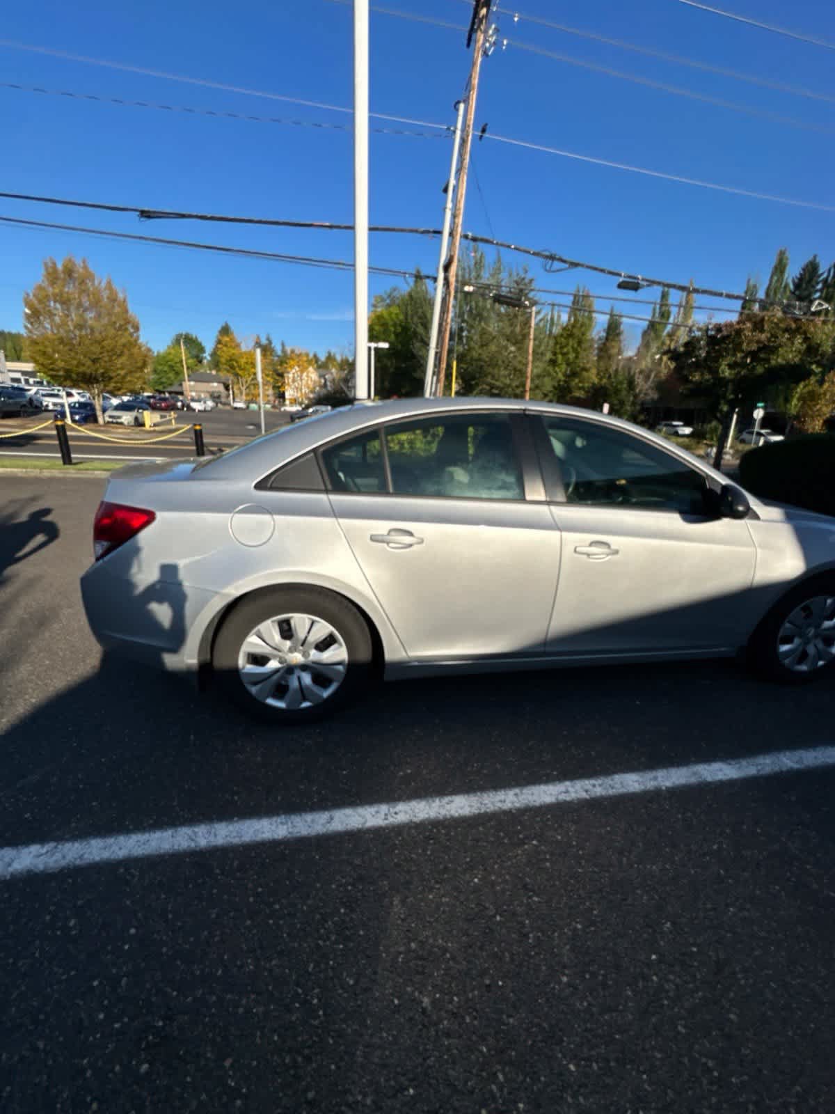 Used 2013 Chevrolet Cruze LS FWD image 10