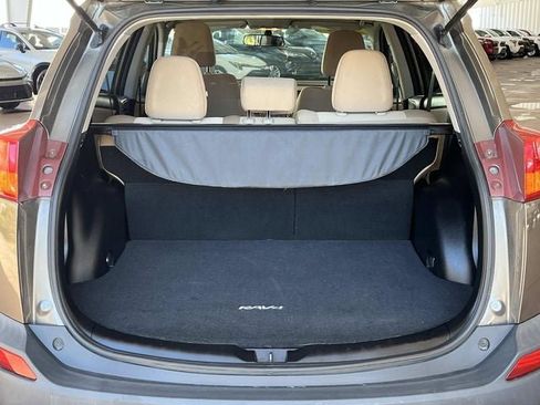 Used 2014 Toyota RAV4 XLE image 19