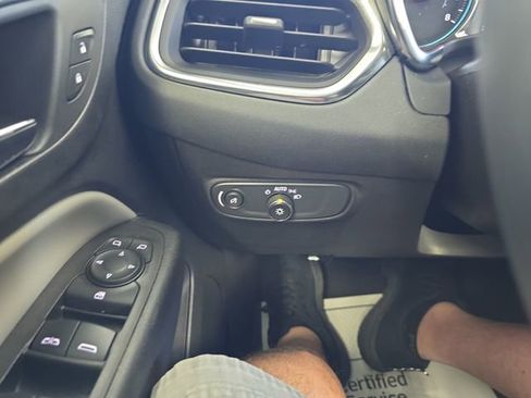 Used 2022 Chevrolet Equinox LT image 20