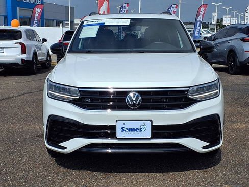 Used 2024 Volkswagen Tiguan SE R-Line w/ MDO Package, Three-Row FWD image 3