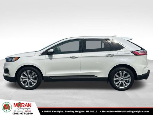 Used 2020 Ford Edge Titanium w/ Class II Trailer Tow Package AWD/4WD image 2