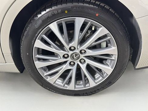 Used 2021 Lexus ES 350 w/ Premium Package FWD image 31