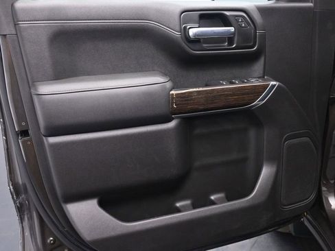 Used 2021 GMC Sierra 1500 Elevation w/ LPO, Elevation Black Package AWD/4WD image 13