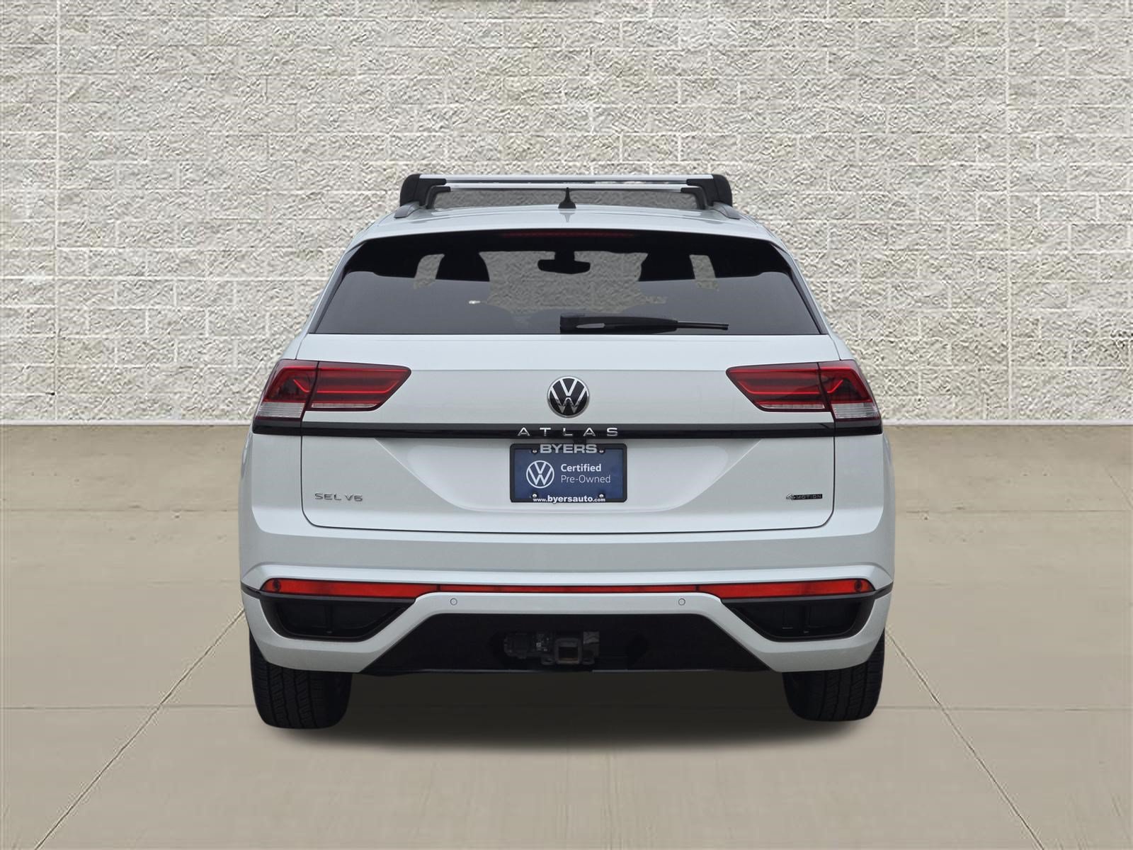 Certified 2023 Volkswagen Atlas Cross Sport SEL R-Line AWD/4WD image 6