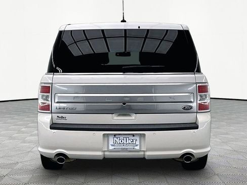 Used 2018 Ford Flex Limited w/ Equipment Group 301A FWD image 4