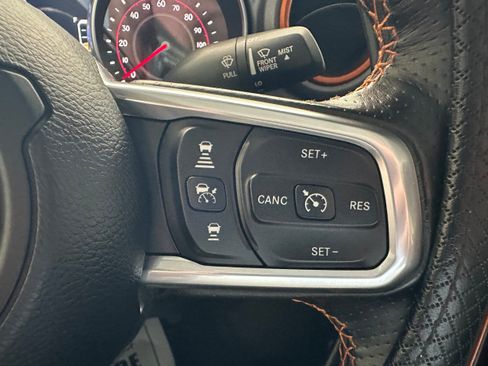 Used 2021 Jeep Gladiator Mojave w/ Dual Top Group AWD/4WD image 23