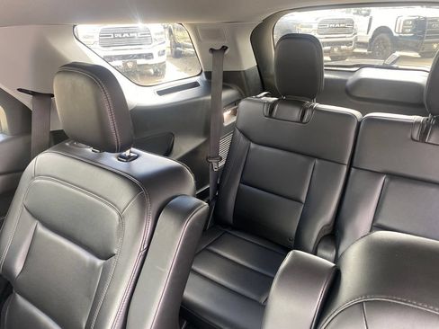 Used 2024 Ford Explorer XLT w/ Equipment Group 202A AWD/4WD image 23