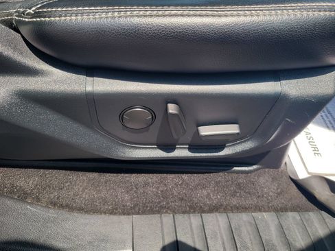 Used 2019 Ford F150 Lariat RWD image 27