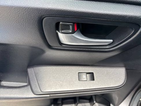 Used 2015 Toyota Camry SE FWD image 20