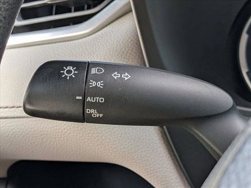 Used 2024 Toyota RAV4 XLE AWD/4WD image 11