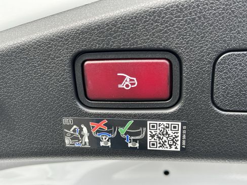 New 2026 Mercedes-Benz CLE 53 AMG 4MATIC Cabriolet image 25