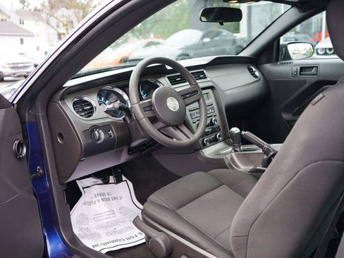 Used 2010 Ford Mustang Coupe image 13