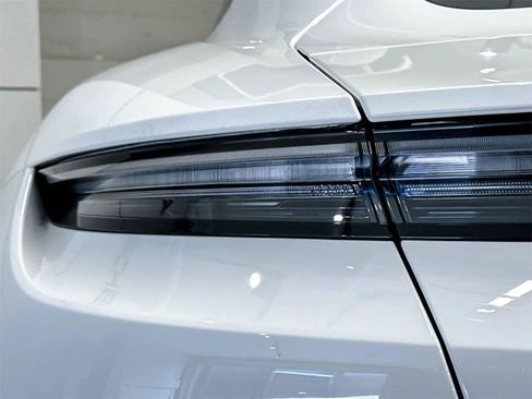 Certified 2023 Porsche Taycan Turbo image 89