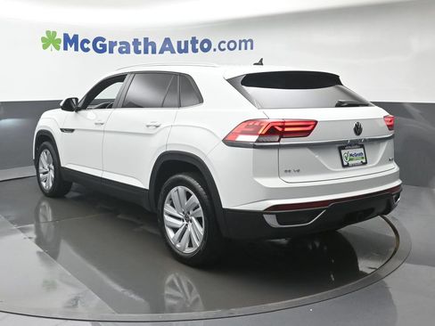 Used 2023 Volkswagen Atlas Cross Sport SE w/ Panoramic Sunroof Package FWD image 28