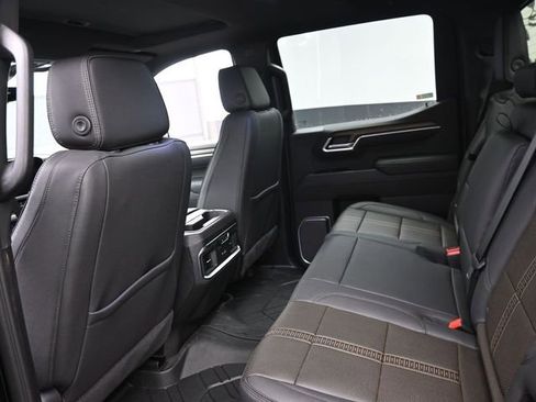 New 2026 Chevrolet Silverado 1500 High Country image 9