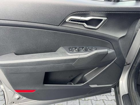 Certified 2023 Kia Sportage LX AWD/4WD image 17