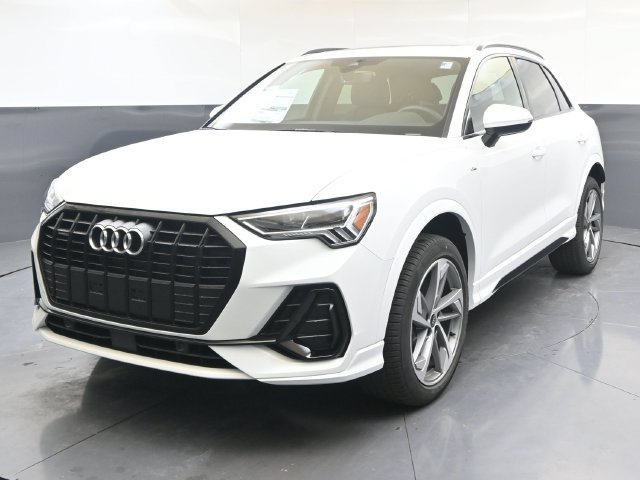 Used 2025 Audi Q3 2.0T Premium w/ Convenience Plus Package AWD/4WD image 1
