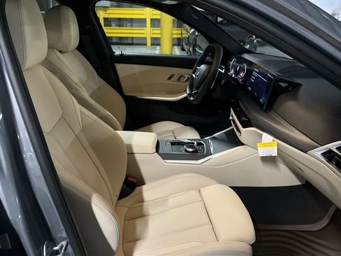 New 2025 BMW 330i xDrive Sedan w/ Convenience Package image 25
