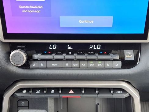 New 2026 Toyota Tundra Limited image 18