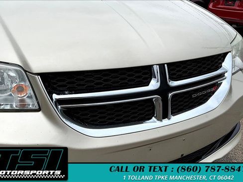 Used 2012 Dodge Grand Caravan SE image 29