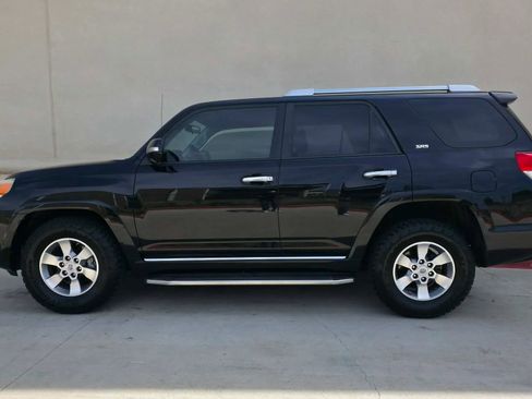 Used 2012 Toyota 4Runner SR5 image 6