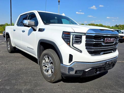 Used 2025 GMC Sierra 1500 SLT AWD/4WD image 14