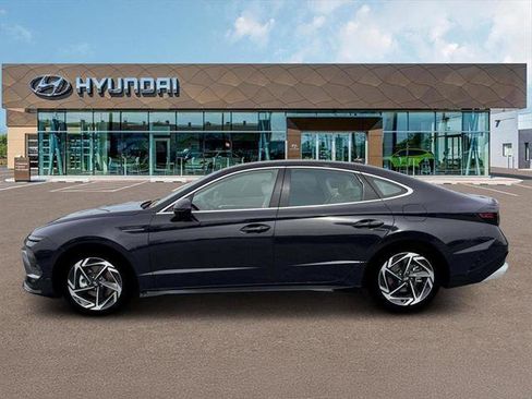 New 2026 Hyundai Sonata SEL image 3