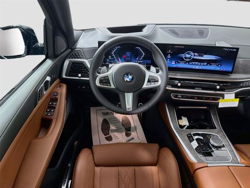New 2026 BMW X5 xDrive40i w/ M Sport Package AWD/4WD image 21