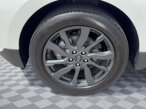 Used 2023 Chevrolet Equinox RS w/ RS Leather Package FWD image 13