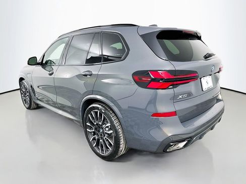 New 2026 BMW X5 xDrive50e w/ M Sport Package image 7