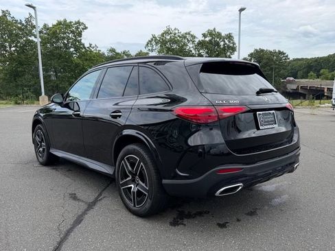 Used 2023 Mercedes-Benz GLC 300 4MATIC image 5