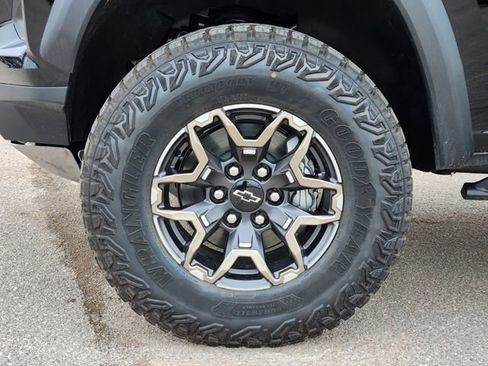 New 2026 Chevrolet Colorado ZR2 w/ Technology Package image 9